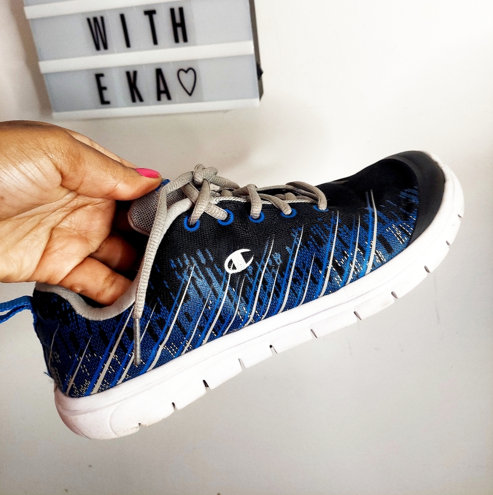 Black and blue champion boys sneakers